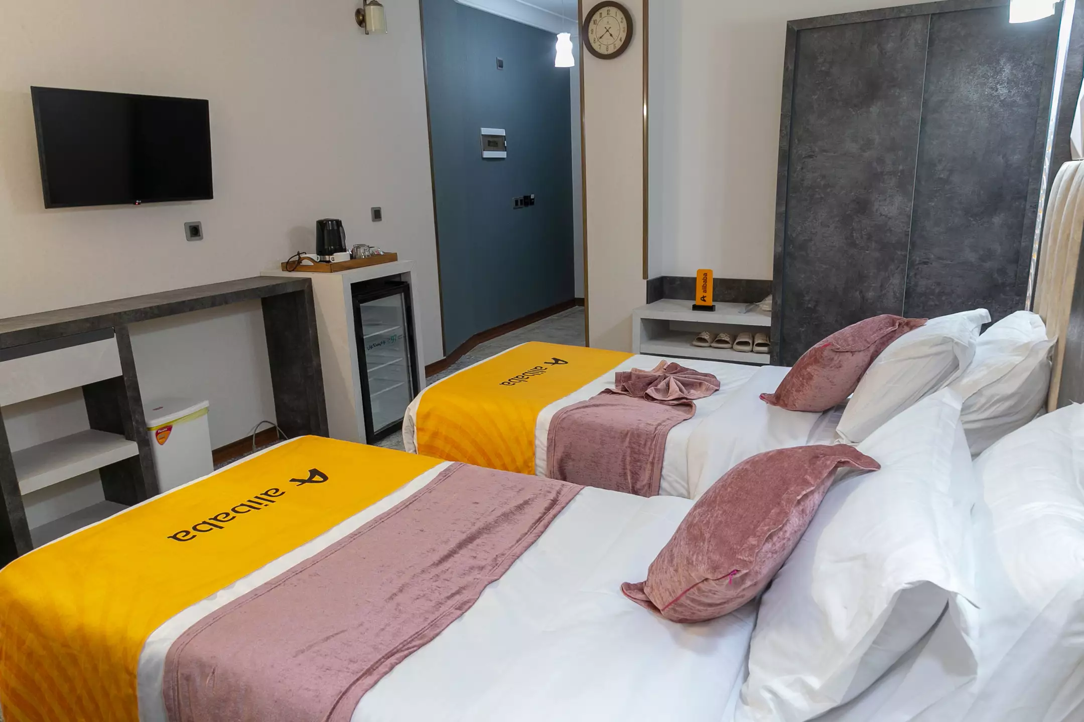 Alibaba https://cdn.alibaba.ir/ostorage/hotel-accommodation-images/685bd1aeac13a7ed0d84e171_تویین (6).webp